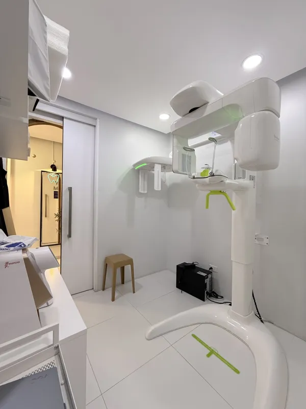 The CBCT 3D X-ray machine in its own room at the clinic